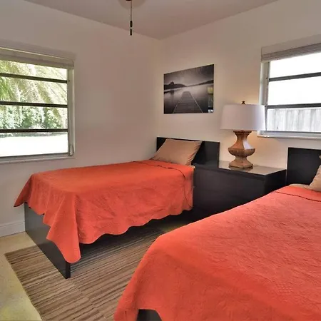 Rowena House 2Bd Den 2Bth Heated Pool Near Siesta Key Villa Sarasota Exterior photo