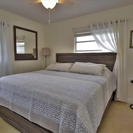 Rowena House 2Bd Den 2Bth Heated Pool Near Siesta Key Villa Sarasota Exterior photo