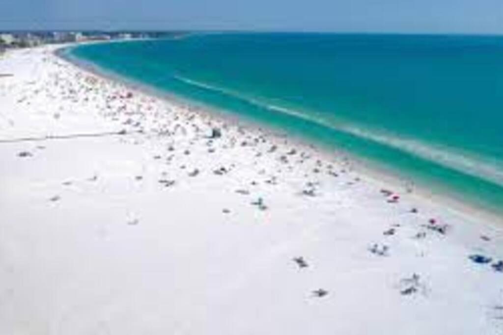 Rowena House 2bd Den 2bth Heated Pool Near Siesta Key Hébergement de vacances