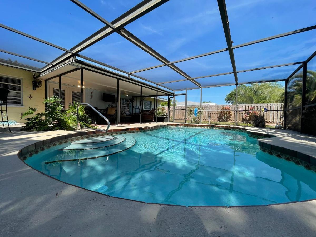 Hébergement de vacances Rowena House 2bd Den 2bth Heated Pool Near Siesta Key Sarasota