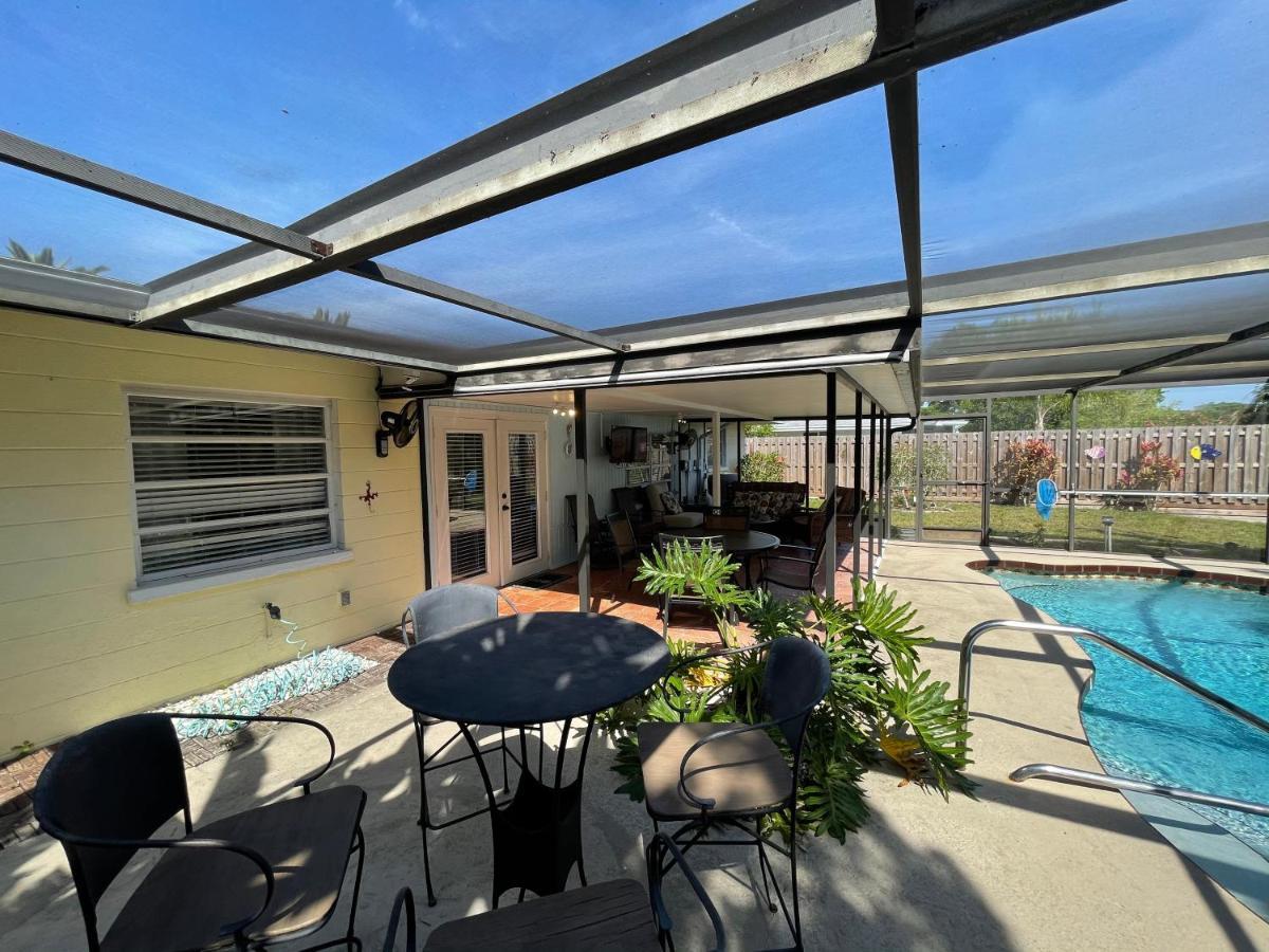 Hébergement de vacances Rowena House 2bd Den 2bth Heated Pool Near Siesta Key
